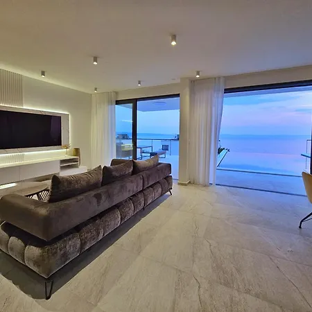 Luxury Villa White With Infinity Pool, Croatia Villa